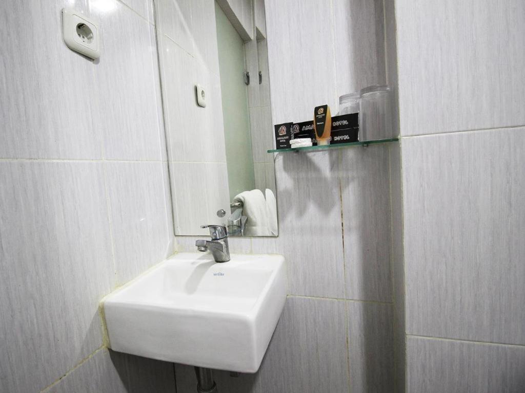 מדאן Amaliun Hotel מראה חיצוני תמונה