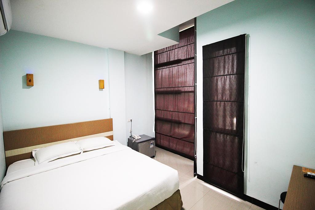 מדאן Amaliun Hotel מראה חיצוני תמונה